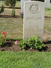 Heliopolis War Cemetery - Ismail Beg, 